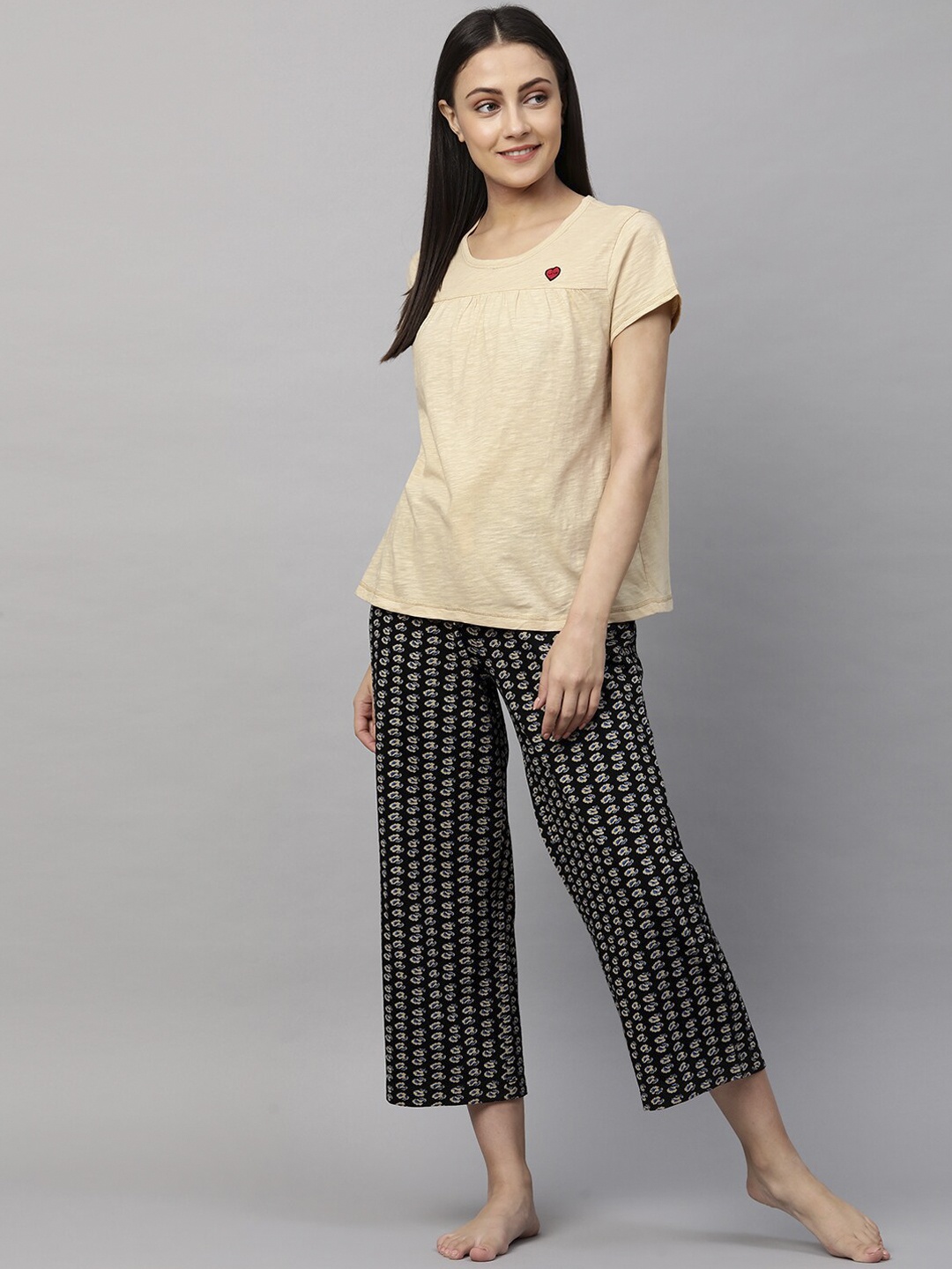 

Chemistry Women Beige & Black Night suit