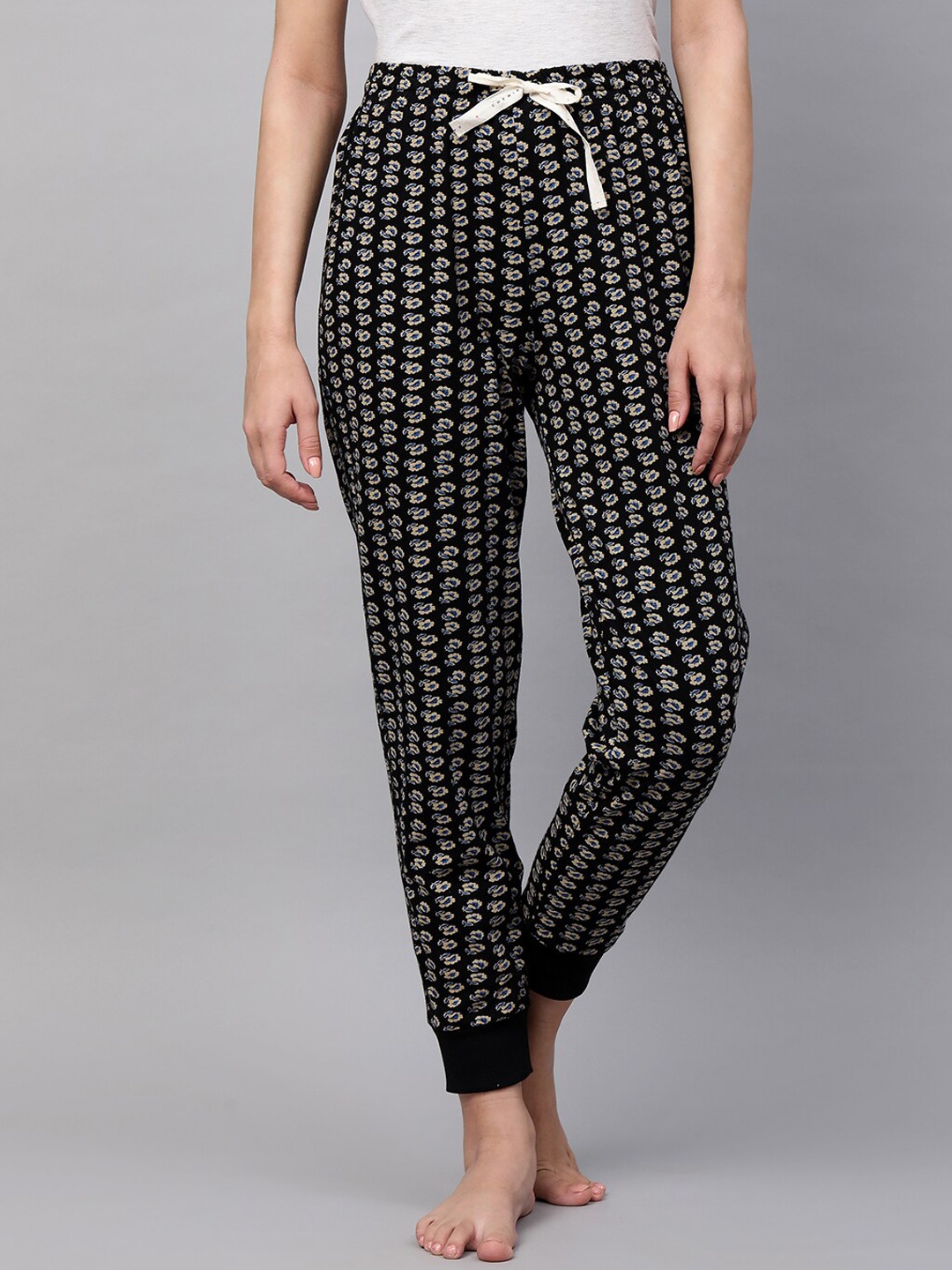 

Chemistry Woman Black floral printed Lounge Pants