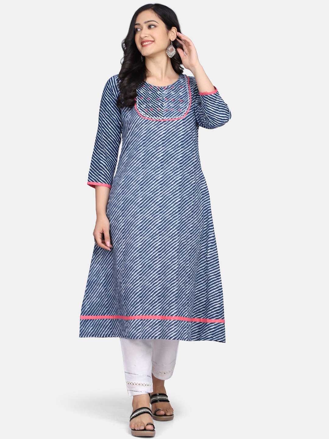 

Mirraw Women Navy Blue and Pink Leheriya Handblock Printed A-Line Kurta