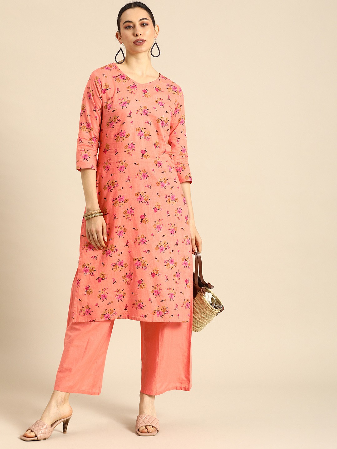 

Anouk Women Peach-Coloured Floral Printed Regular Pure Cotton Kurta with Solid Palazzos