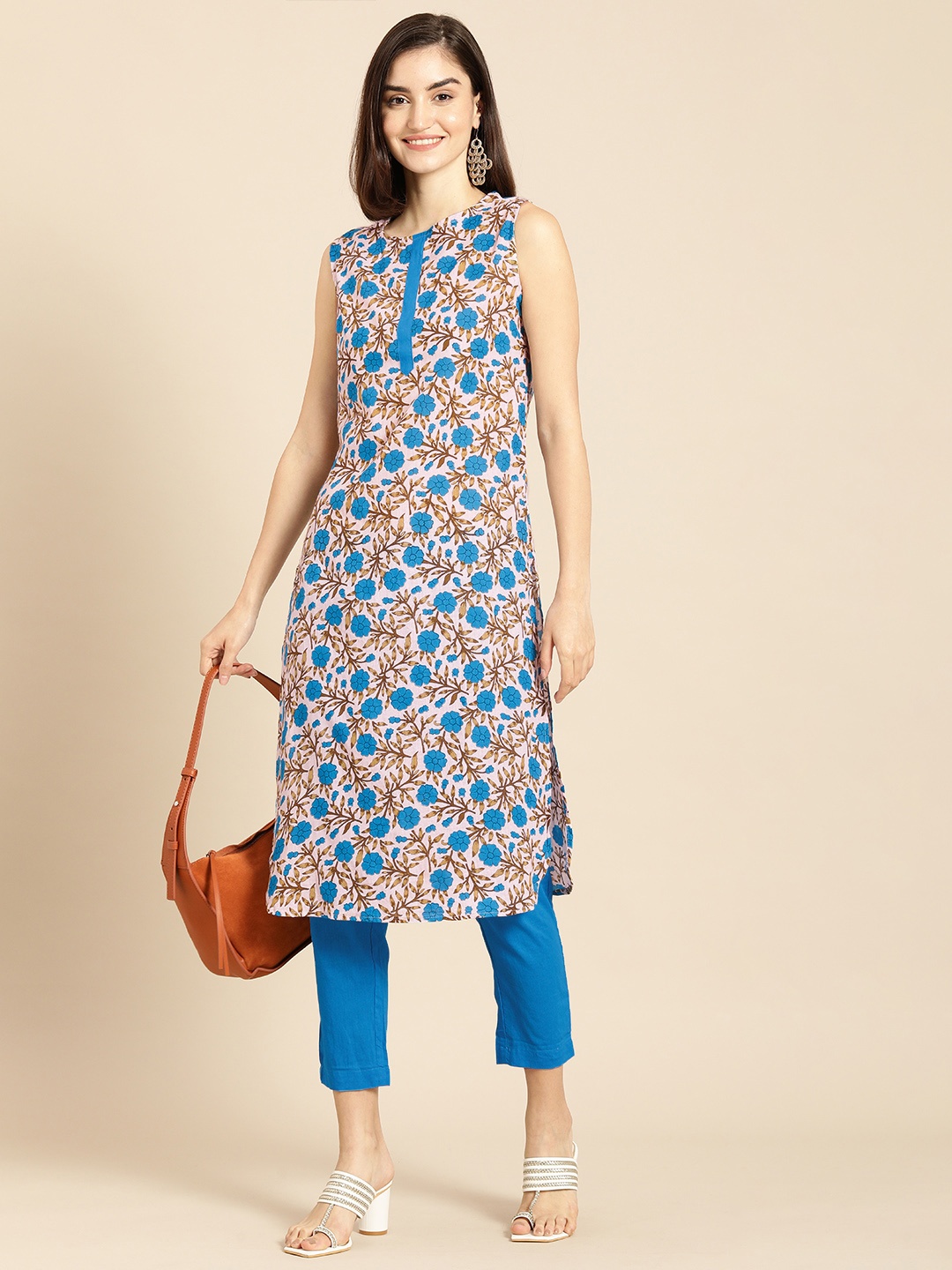 

Anouk Women Blue& White Floral Printed Regular Pure Cotton Kurta with Trousers