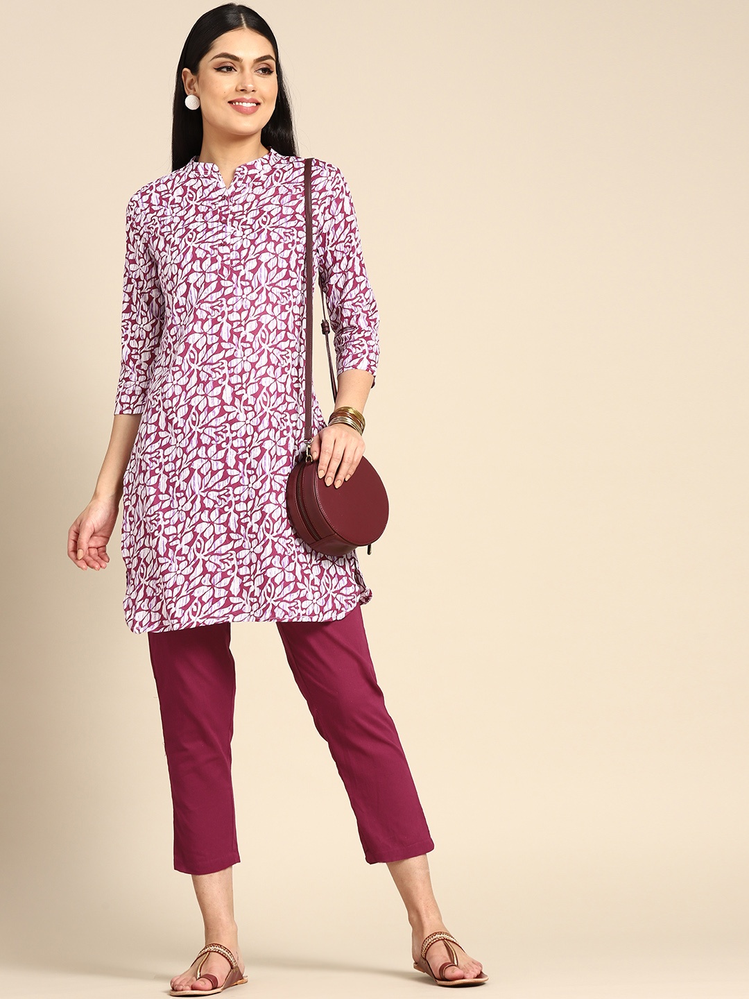 

Anouk Women Burgundy & White Floral Print Regular Pure Cotton Kurta with Trousers