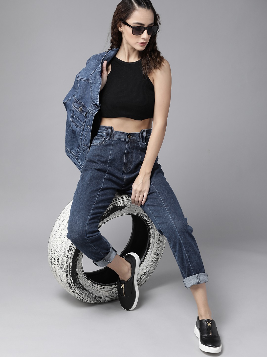 

Roadster Women Navy Blue Straight Fit Stretchable Jeans