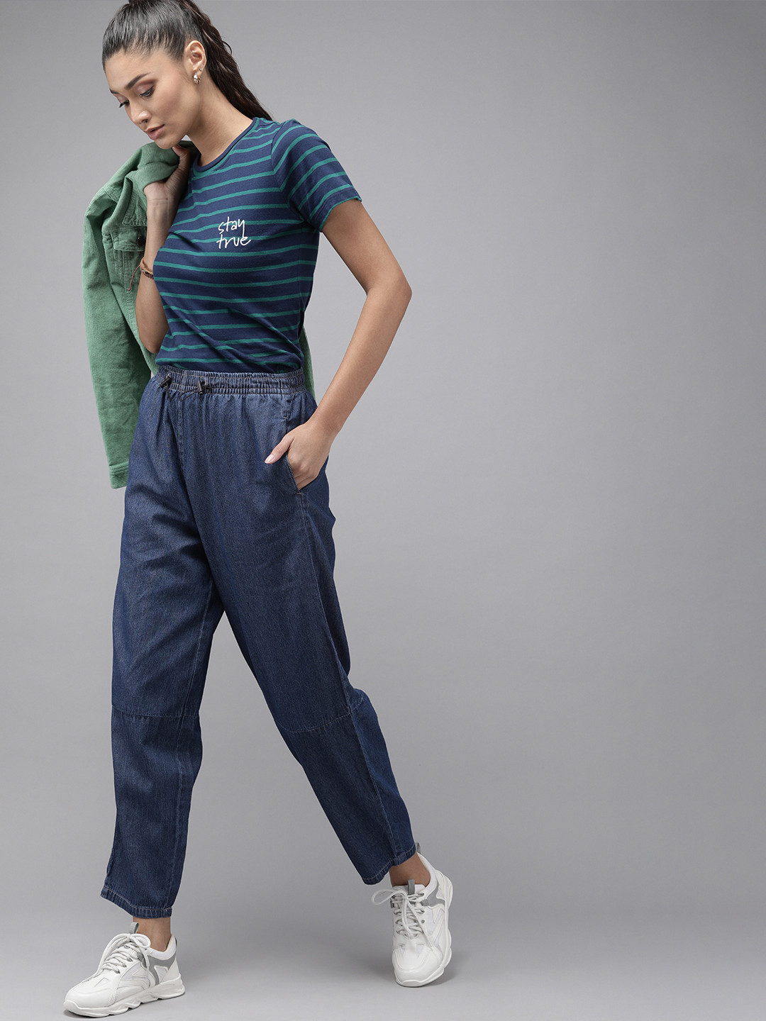 

Roadster Women Navy Blue Pure Cotton Slouchy Fit Stretchable Jeans