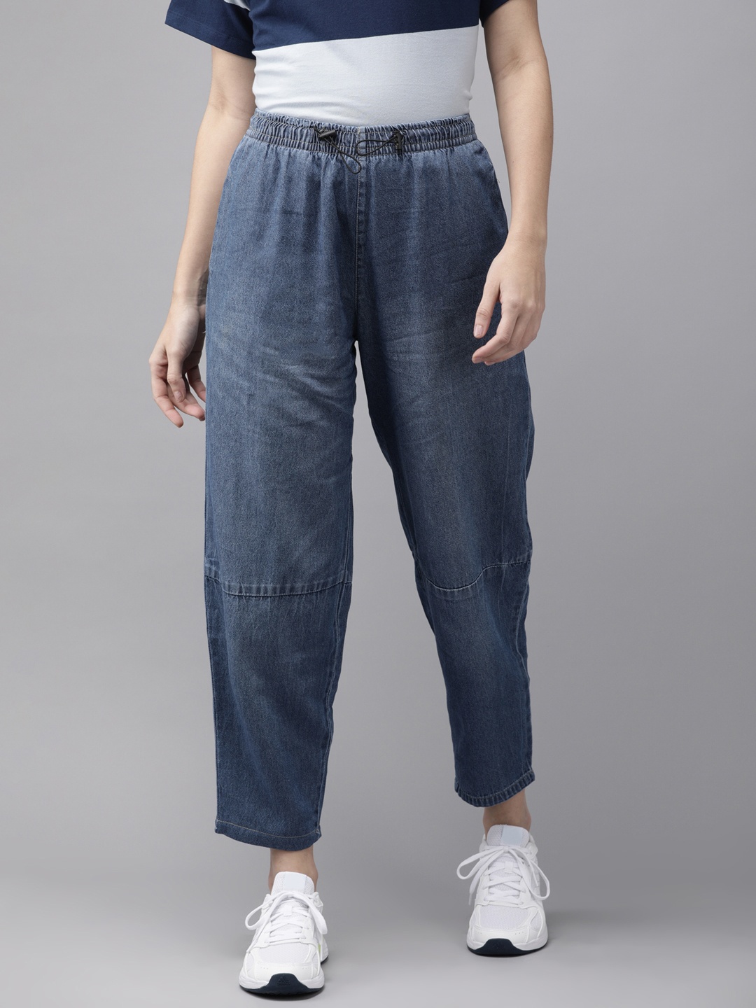 

Roadster Women Blue Faded Slouchy Crop Jeans