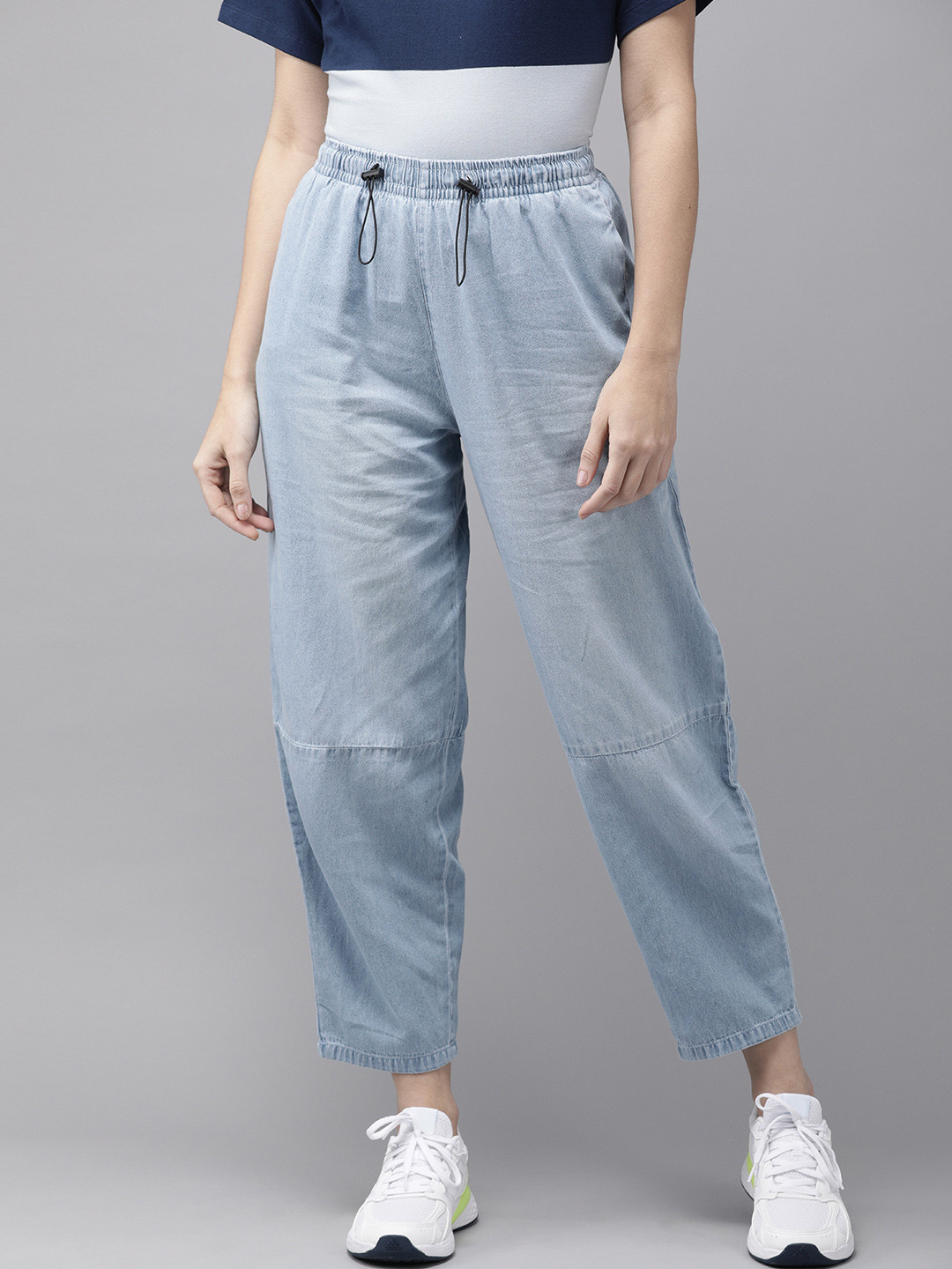 

Roadster Women Blue Solid Pure Cotton Slouchy Jeans