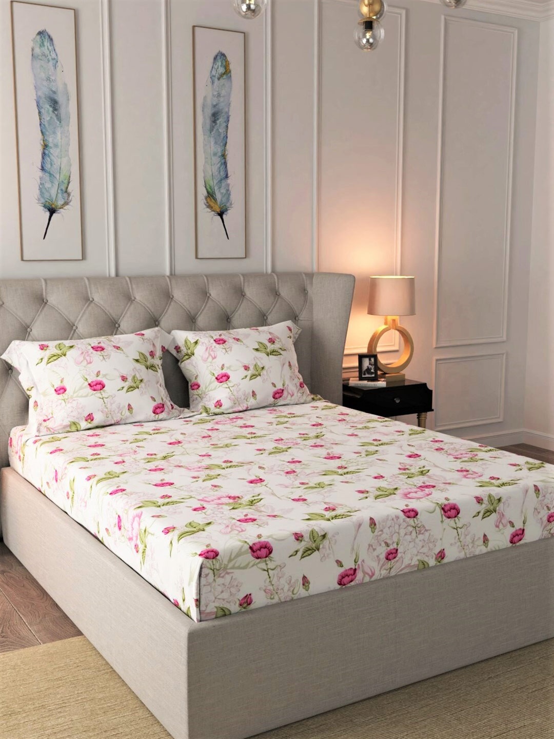 

URBAN SPACE White & Pink Floral 200 TC Cotton King Bedsheet with 2 Pillow Covers