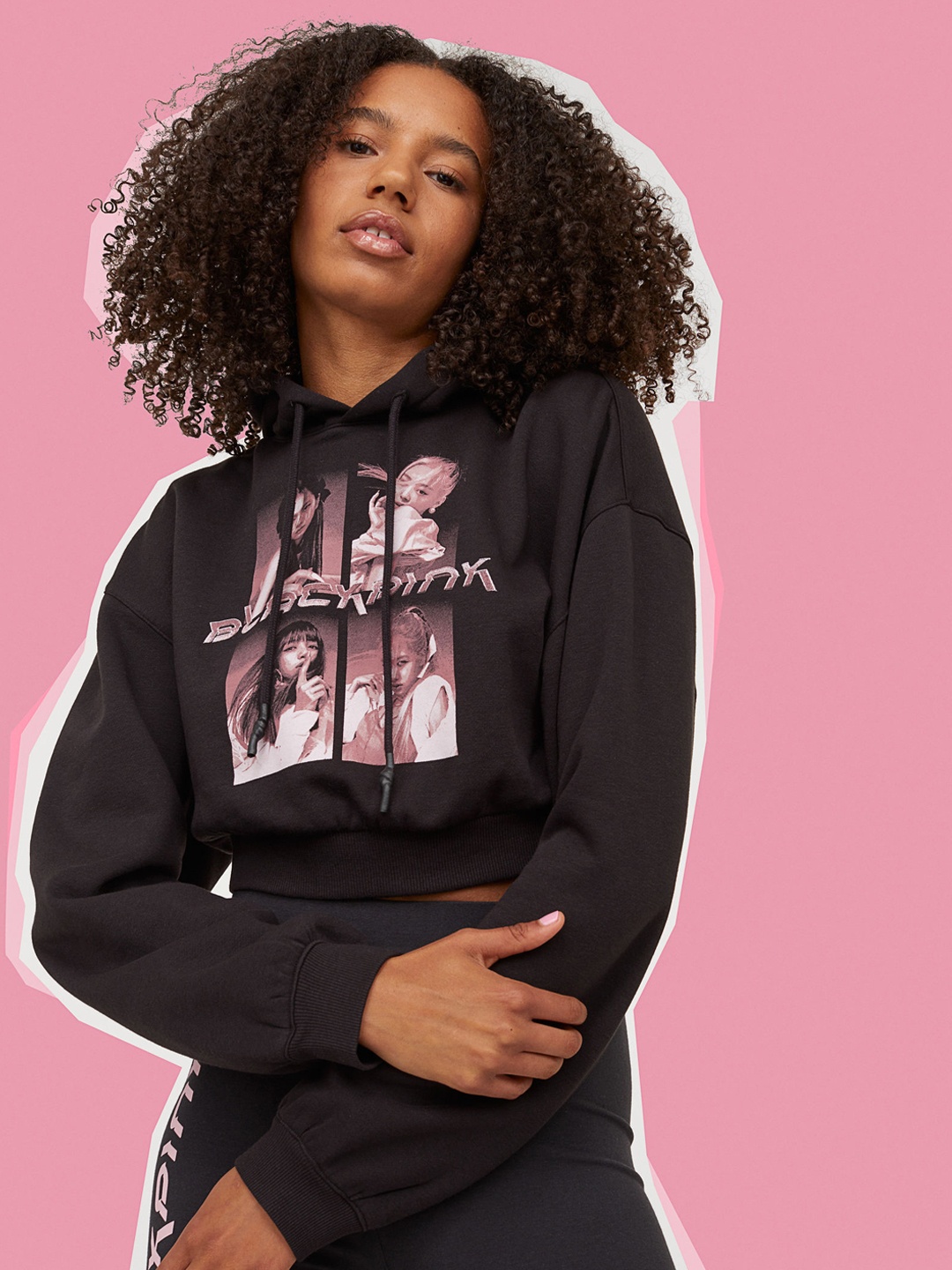 

H&M Women Black Graphic Printed Cropped Hoodie