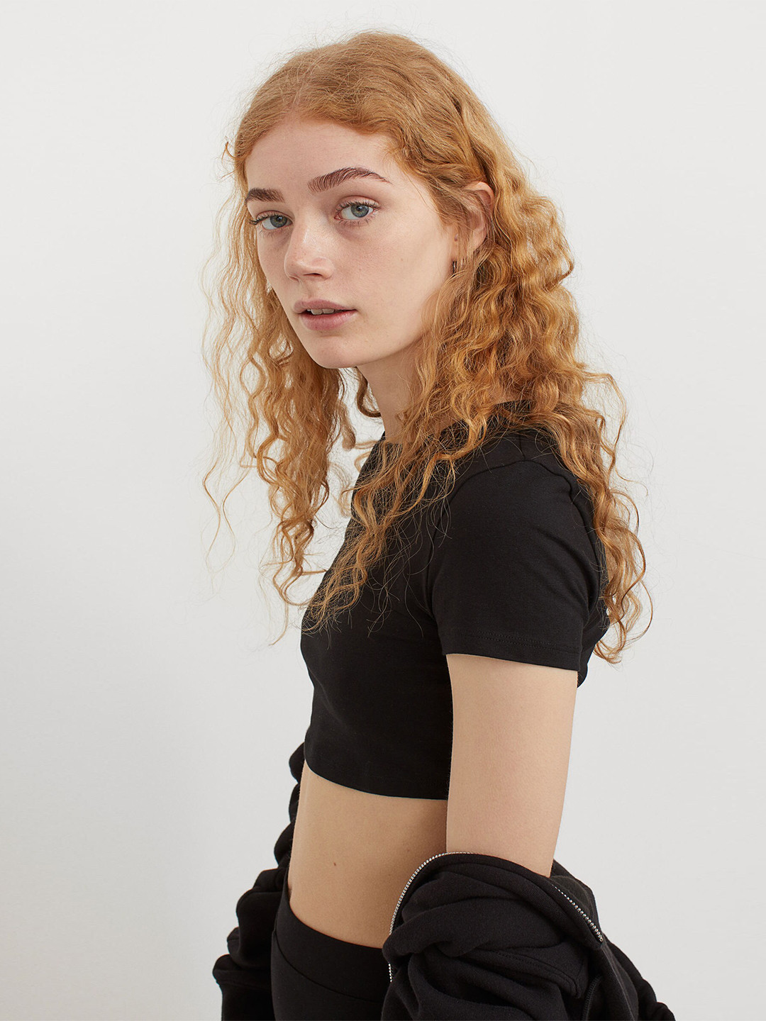 

H&M Women Black Solid Cotton Cropped Top