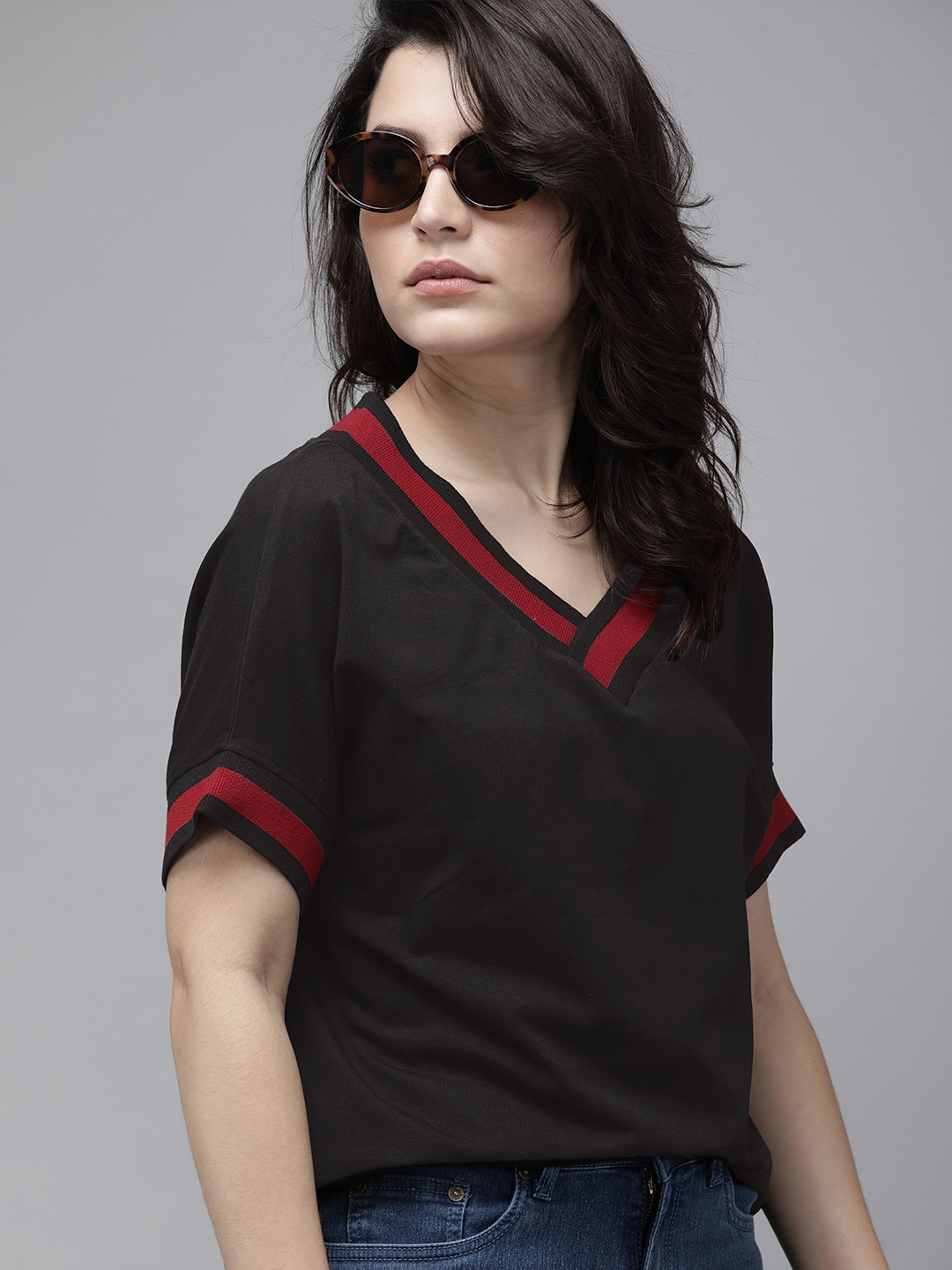 

Roadster Women Black Solid V-Neck Pure Cotton Regular Top With Contrast Tipping