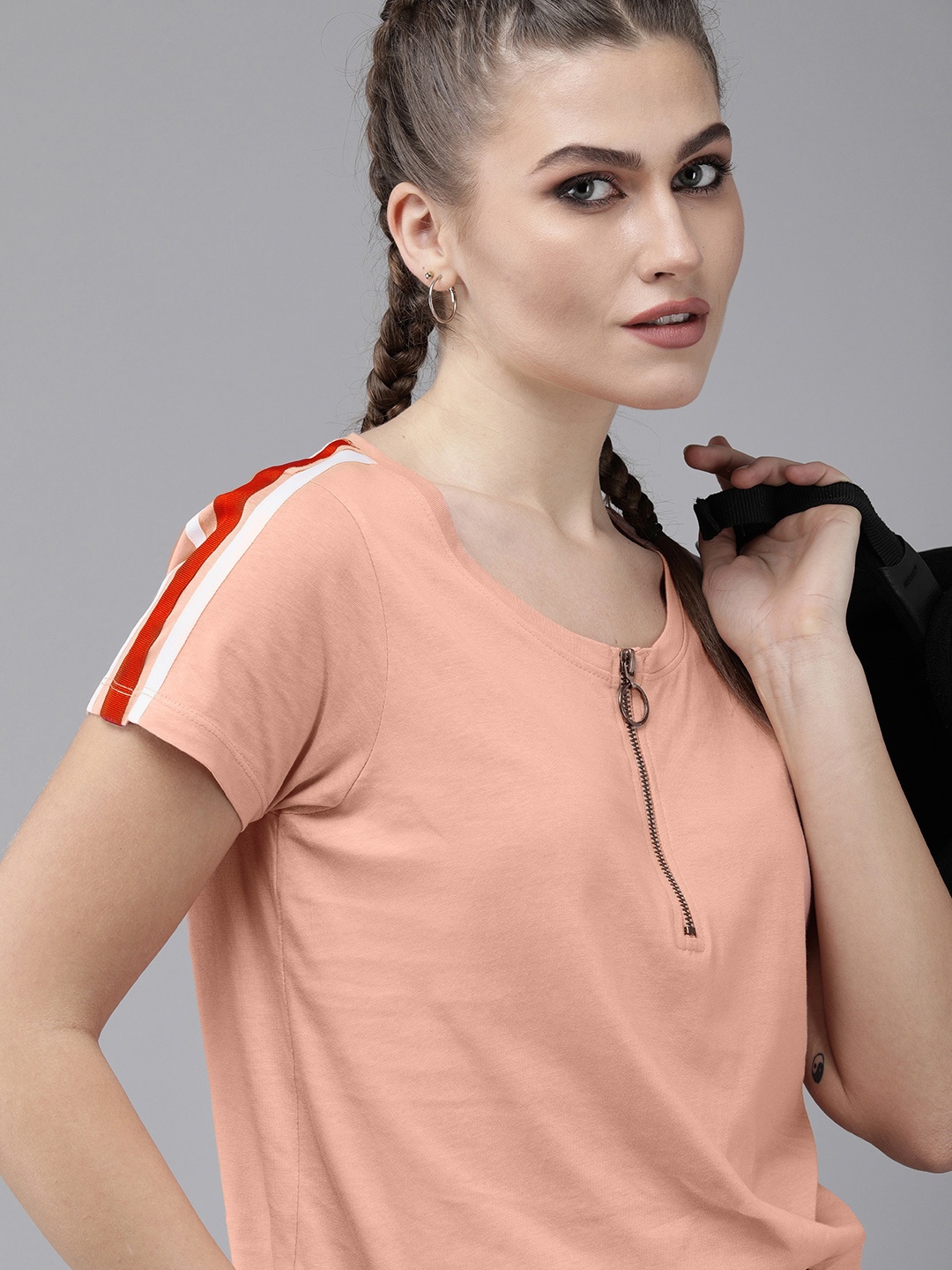 

Roadster Peach-Coloured Side Tape Regular Top