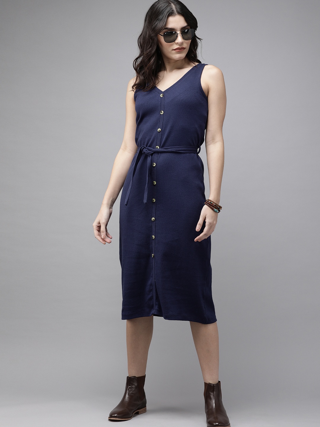

Roadster Navy Blue Bodycon Sleeveless Midi Dress