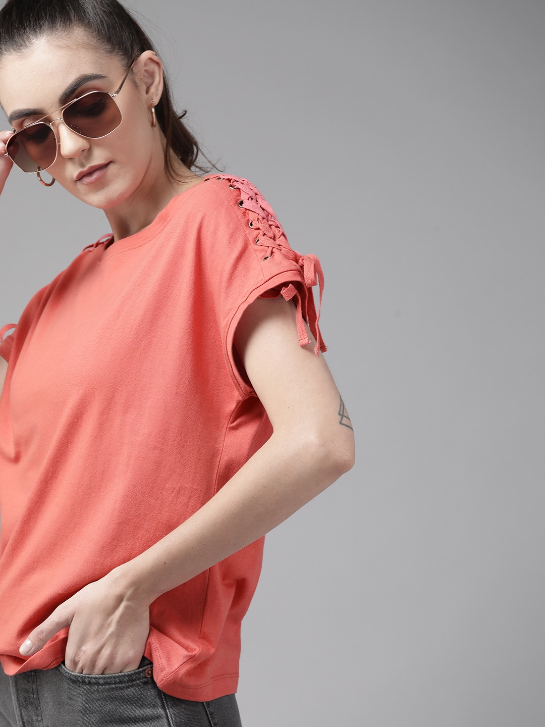 

Roadster Coral Red Solid Extended Sleeves Top