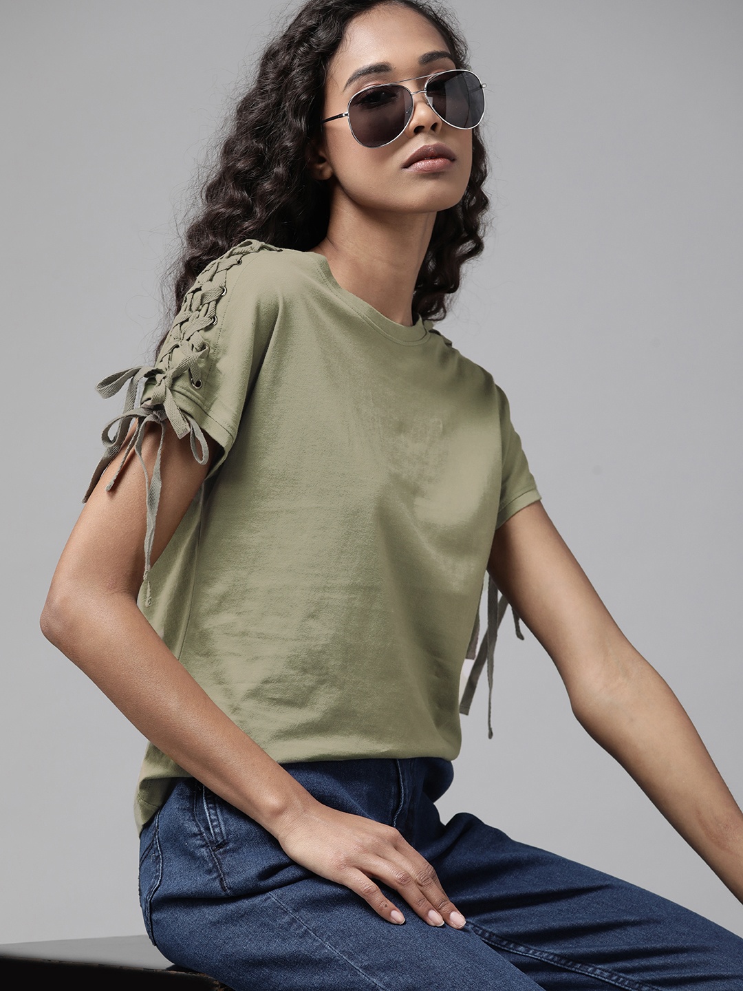 

Roadster Olive Green Solid Extended Sleeves Top