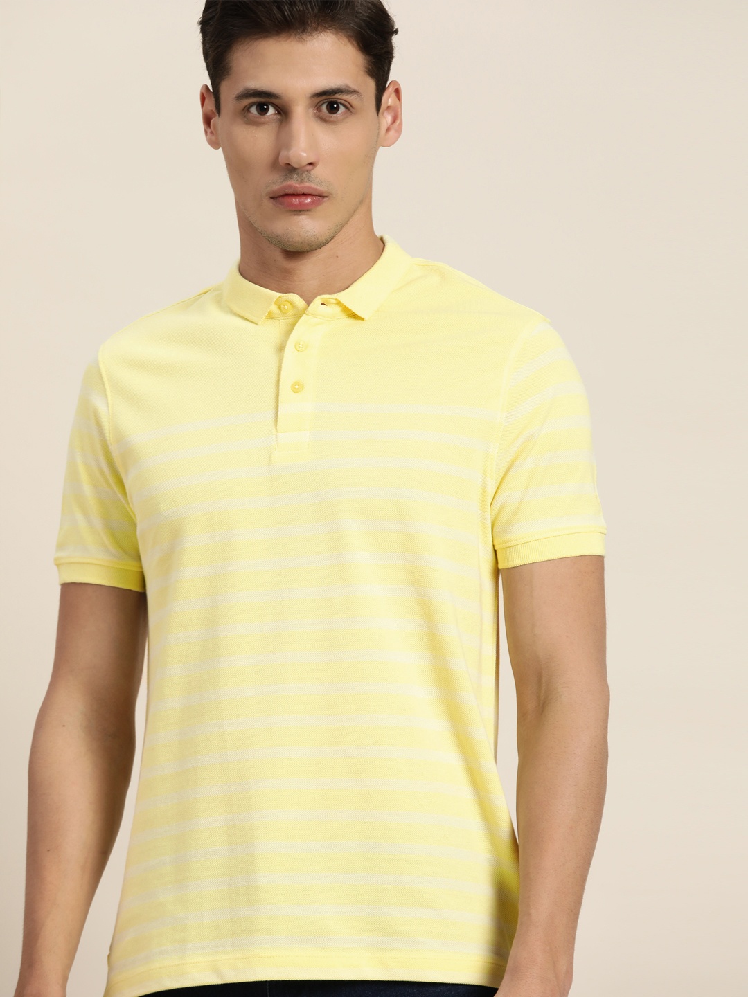 

ether Men Yellow Pure Cotton Polo Collar T-shirt