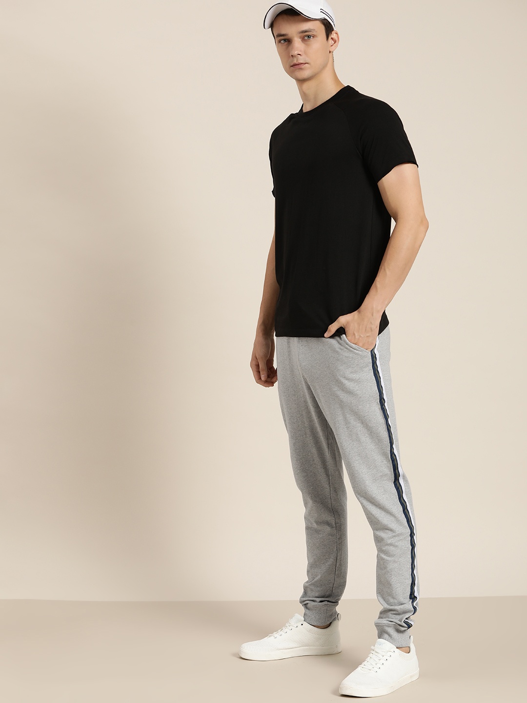 

ether Men Grey Solid Pure Cotton Joggers