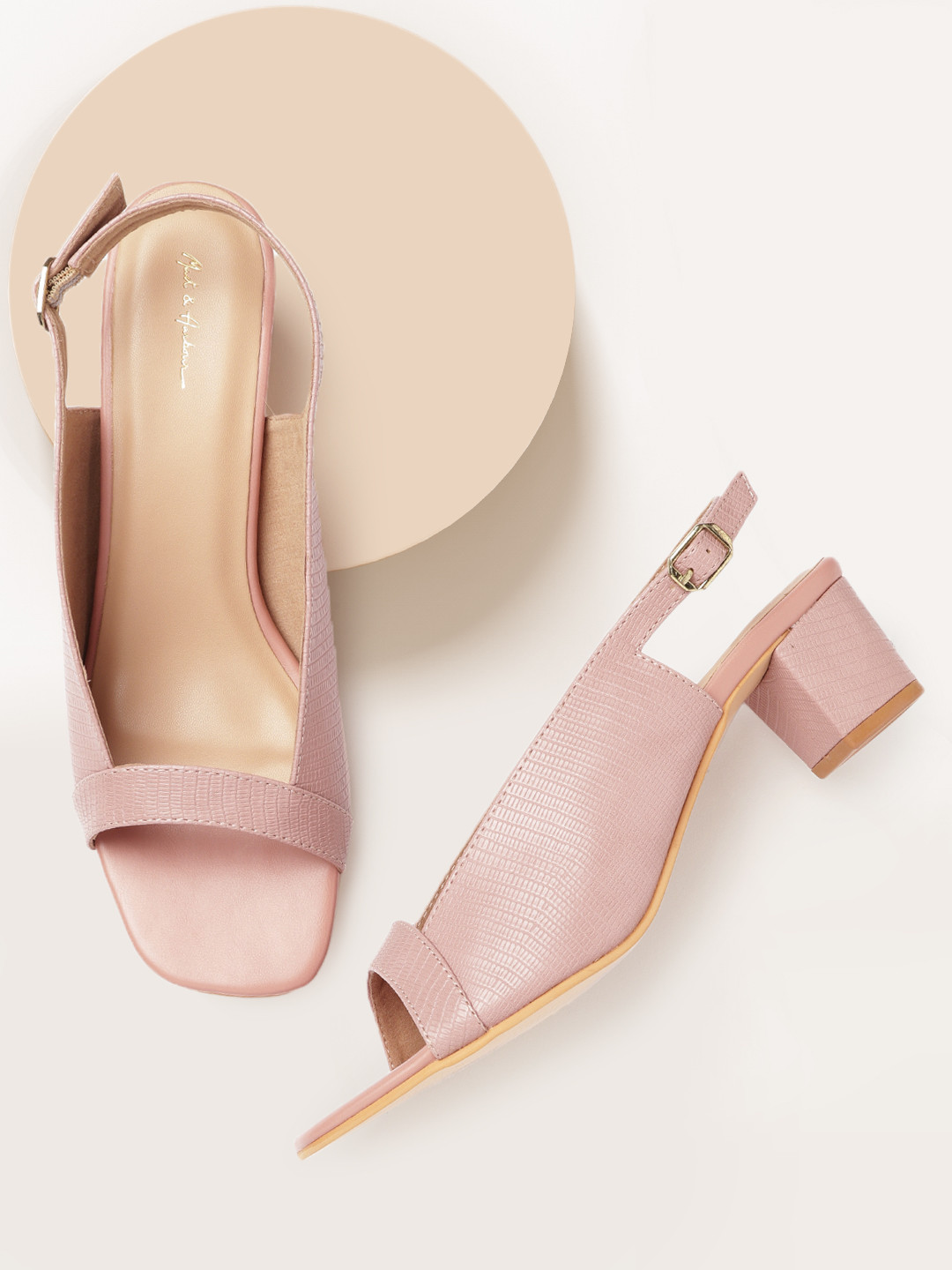 

Mast & Harbour Women Mauve Reptile Textured Block Heels