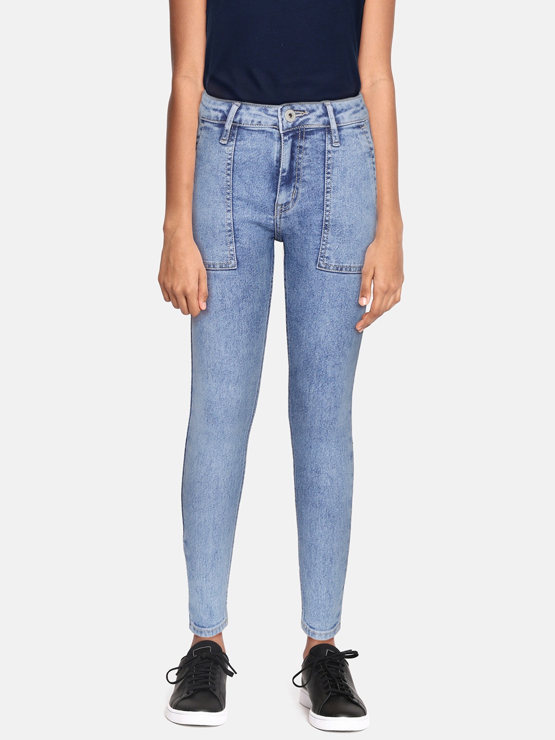 

UTH by Roadster Girls Blue Washed Light Fade Stretchable Jeans