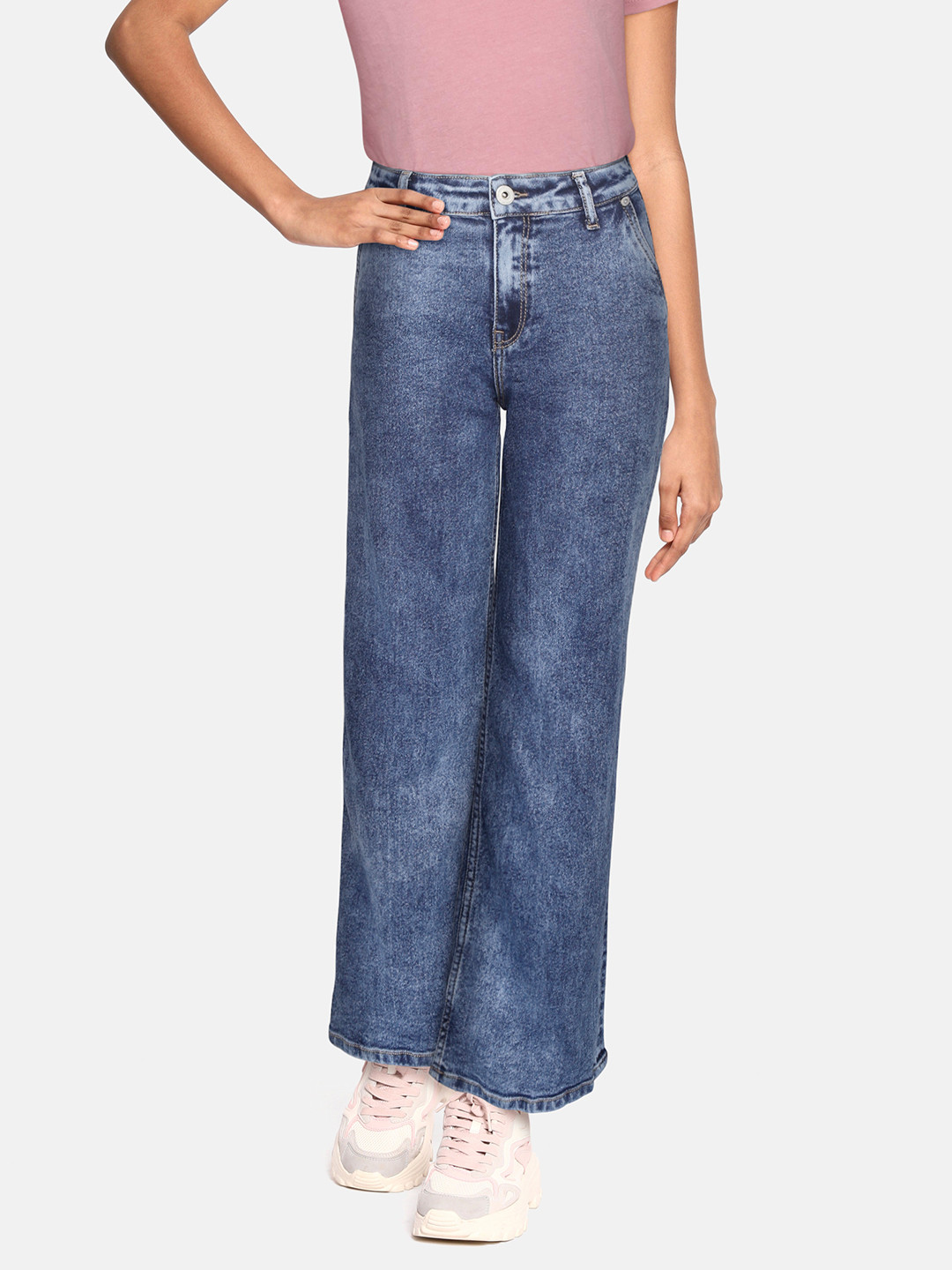 

UTH by Roadster Girls Blue Flared Light Fade Stretchable Jeans