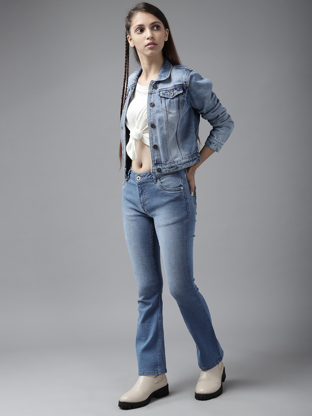 

UTH by Roadster Girls Blue Regular Fit Light Fade Stretchable Jeans