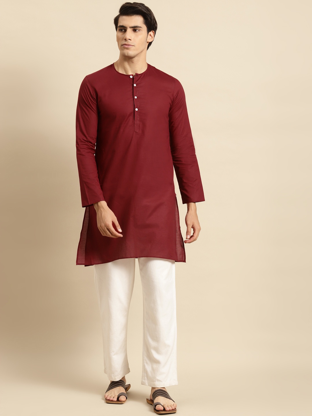 

RAJUBHAI HARGOVINDAS Men Maroon & White Cotton Solid Straight Kurta