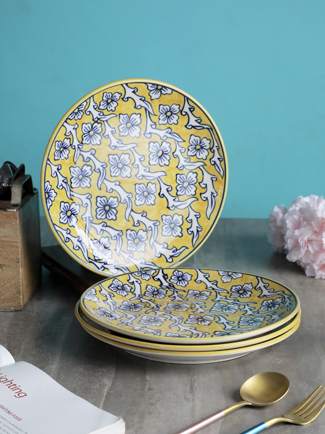 

VarEesha Yellow & White 4 Pieces Printed Ceramic Glossy Plates