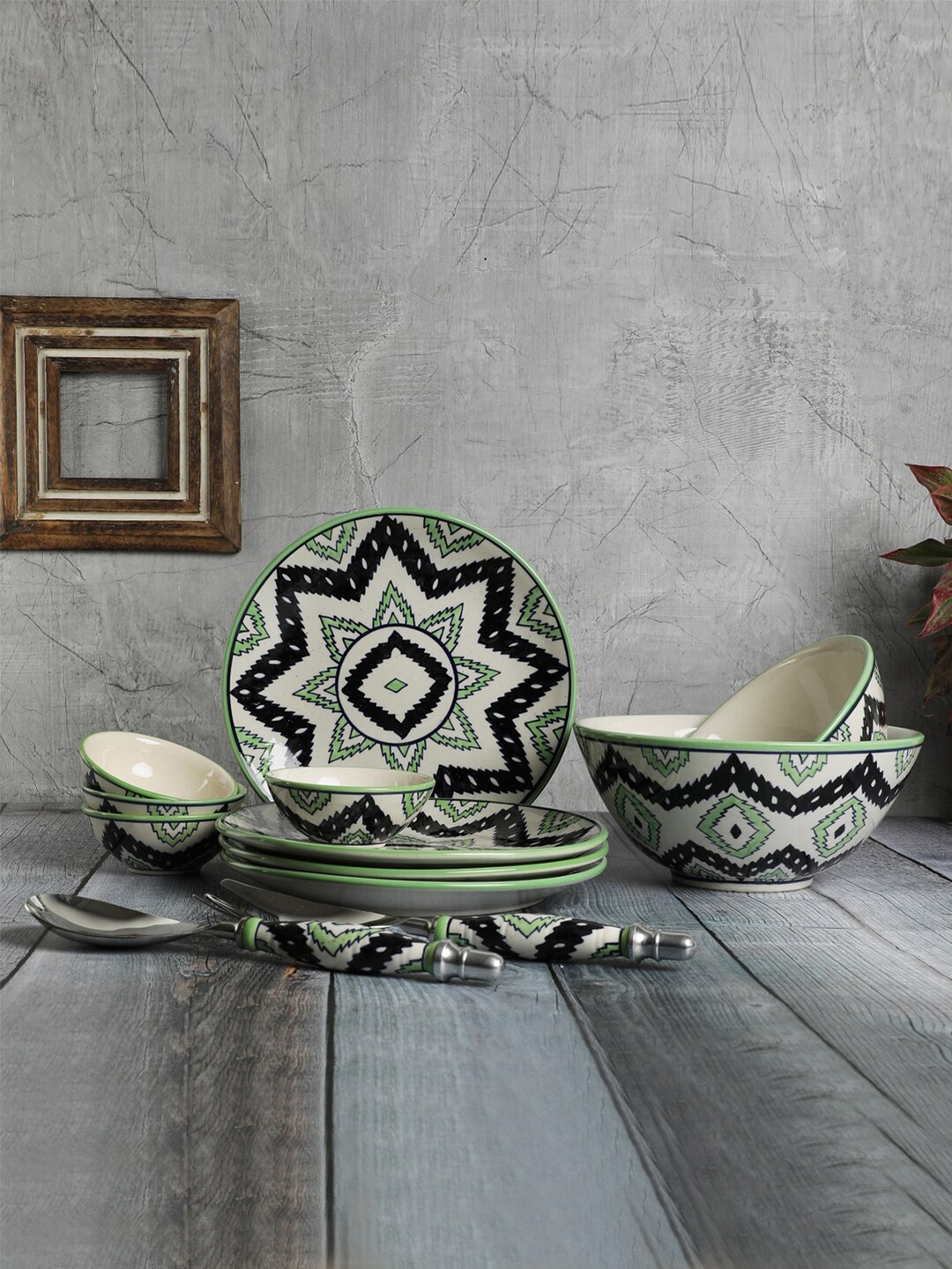 

VarEesha White & Green 10 Pieces Handcrafted & Hand Painted Printed Ceramic Dinner Set