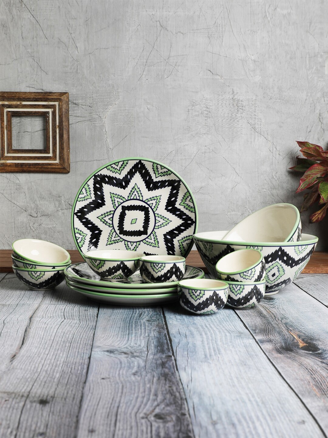 

VarEesha Green & White 14 Pieces Handcrafted and Hand Painted Ceramic Glossy Dinner Set