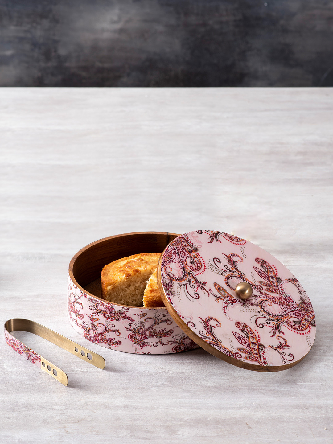 

nestroots Pink & Brown Printed Chapatti Box With Tong