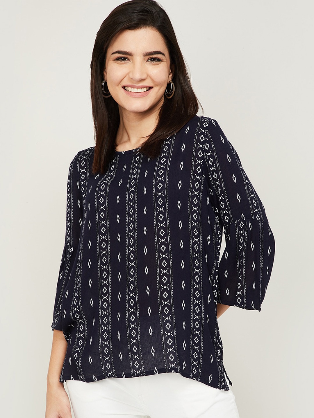 

Fame Forever by Lifestyle Navy Blue Geometric Regular Top