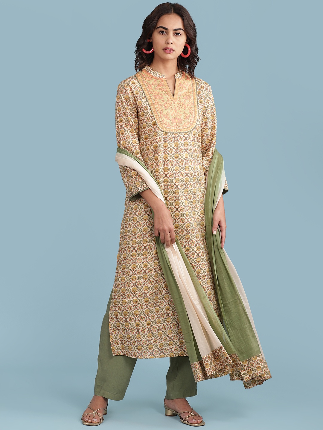 

aarke Ritu Kumar Women Sea Green & White Ethnic Yoke Design Kurta Set & Dupatta