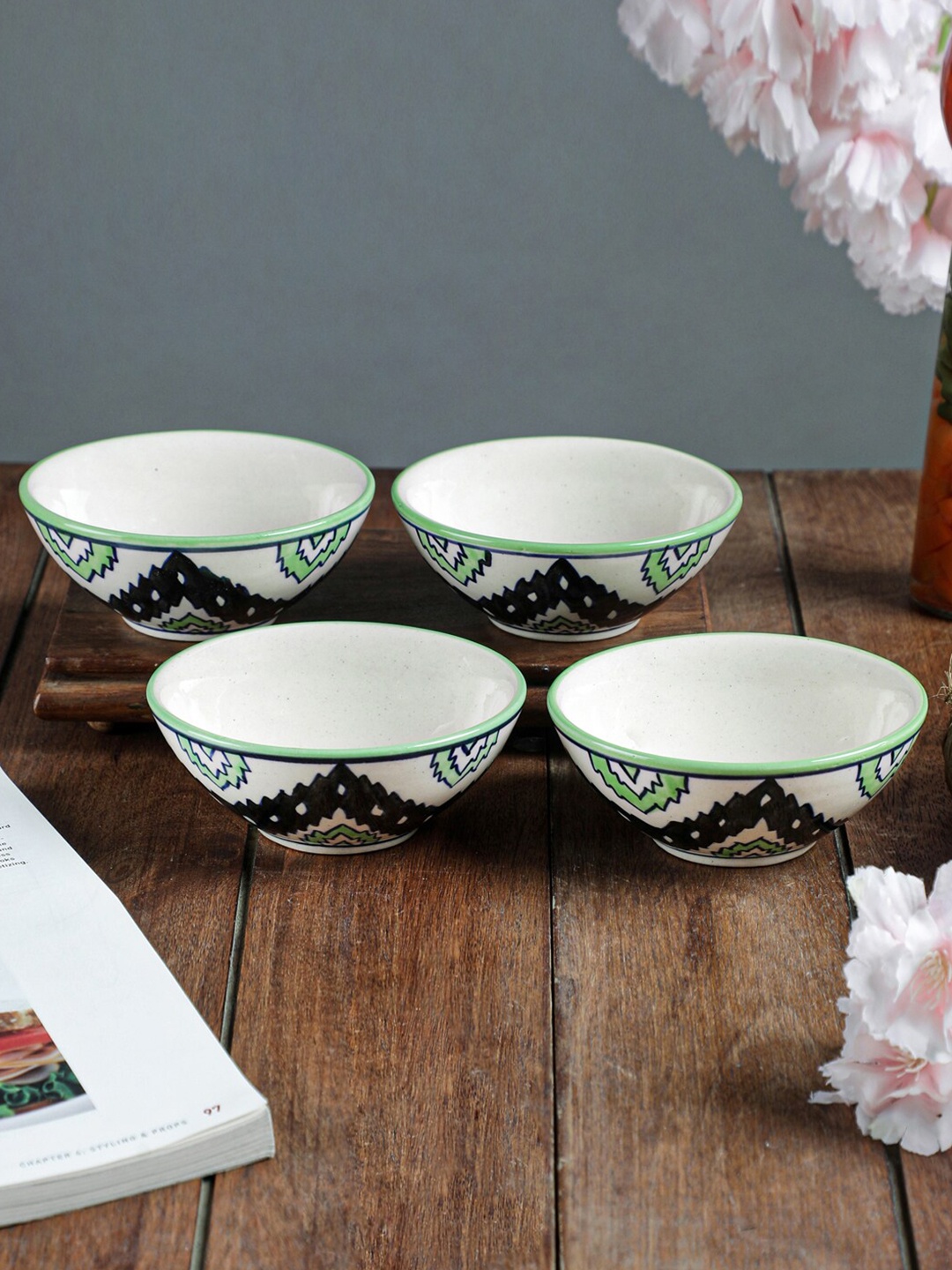 

VarEesha Cream-Coloured & Green 4 Pieces Handcrafted & Hand Painted Ceramic Glossy Bowls