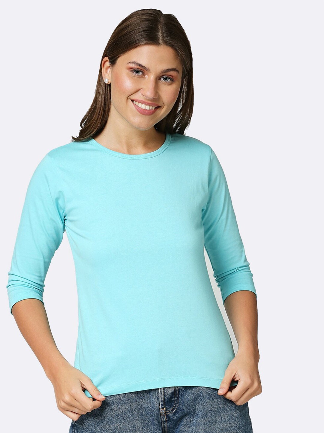 

Bewakoof Women Blue Solid Slim Fit T-shirt