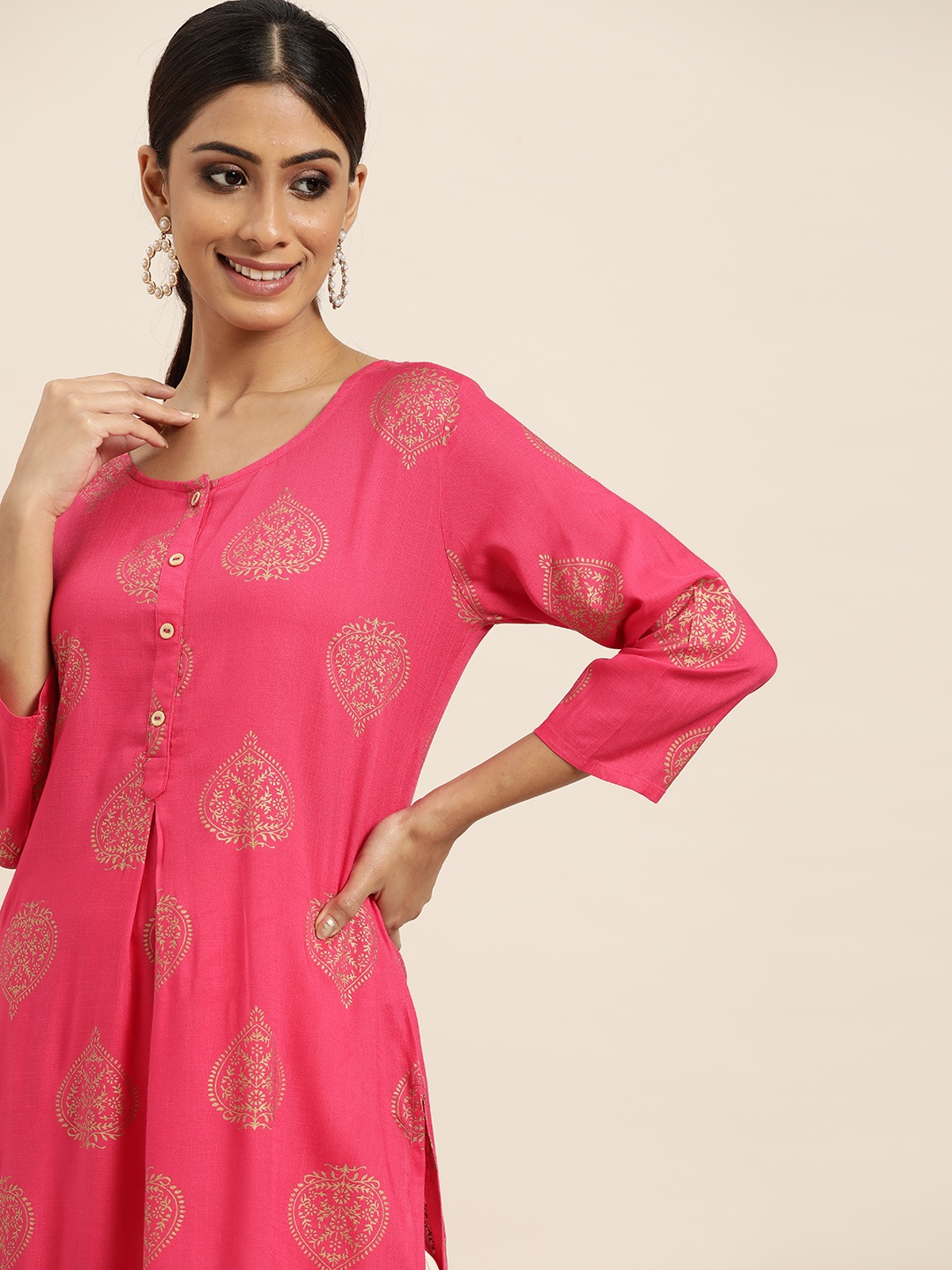 

Sangria Women Pink & Golden Ethnic Motifs Printed Kurta