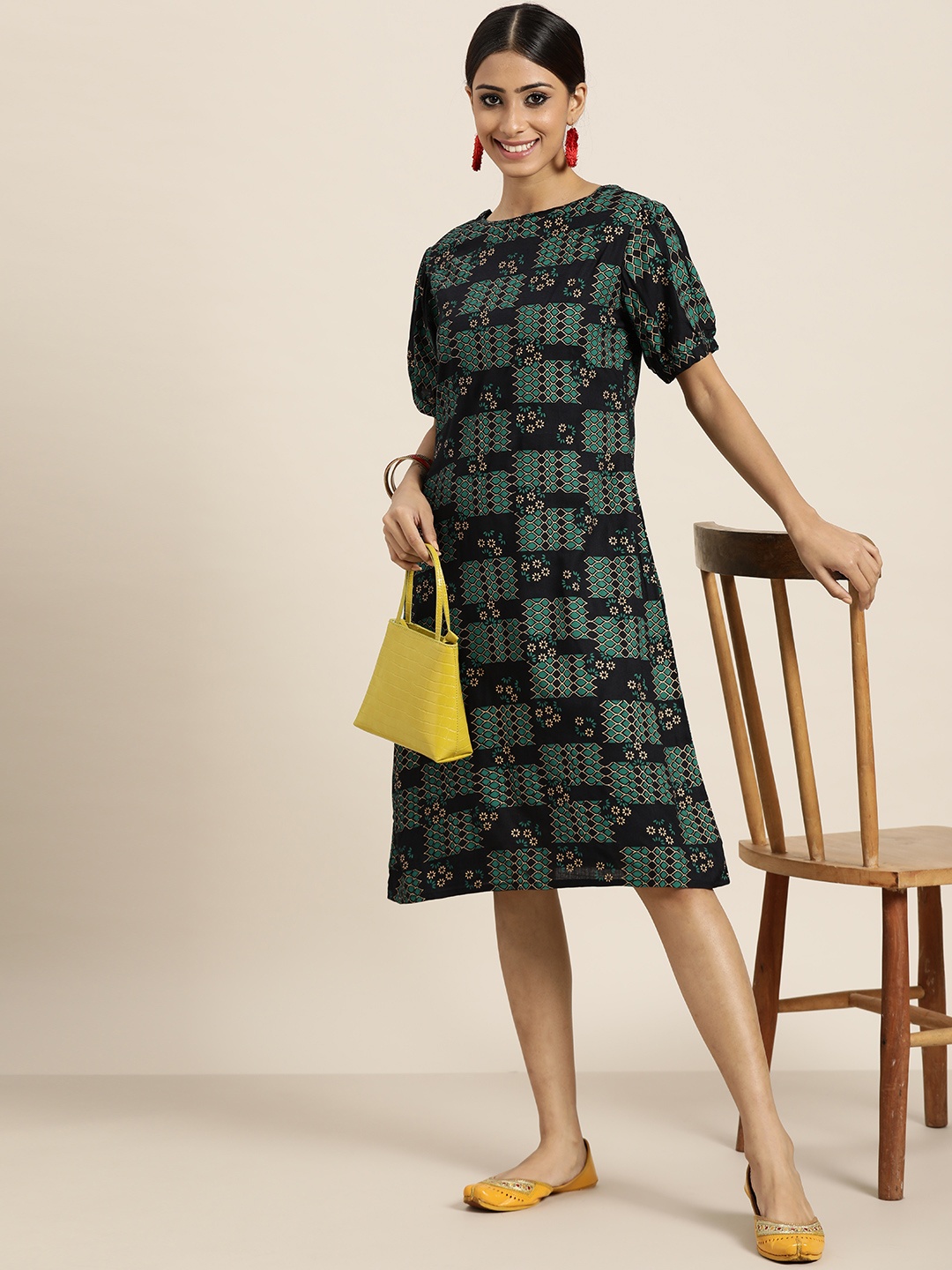 

Sangria Green & Black Ethnic Motifs Ethnic A-Line Dress