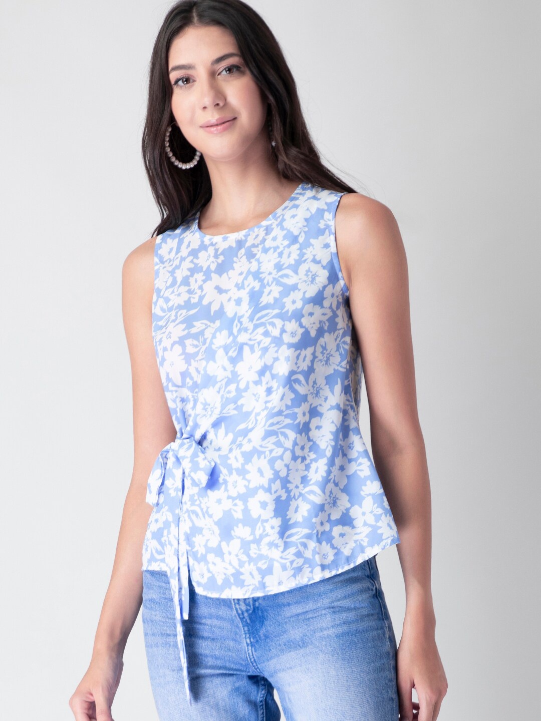 

FabAlley Women Blue & White Floral Crepe Top With Side Tie-Up Detail