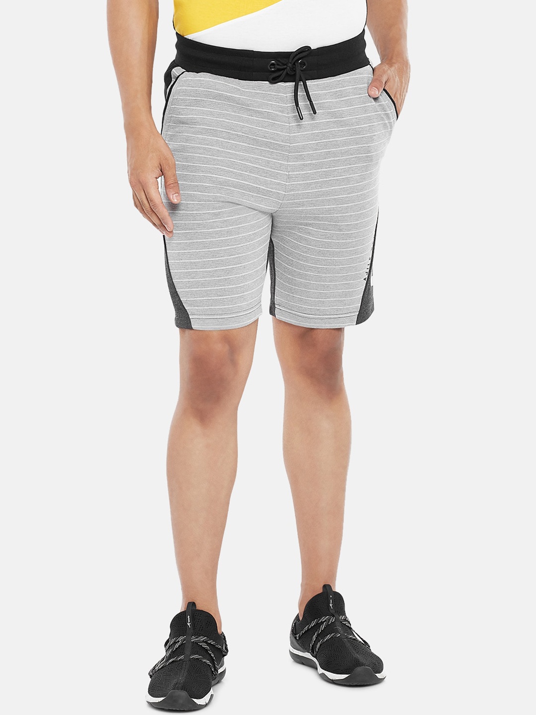 

Ajile by Pantaloons Men Grey Melange Striped Slim Fit Mid-Rise Regular Shorts