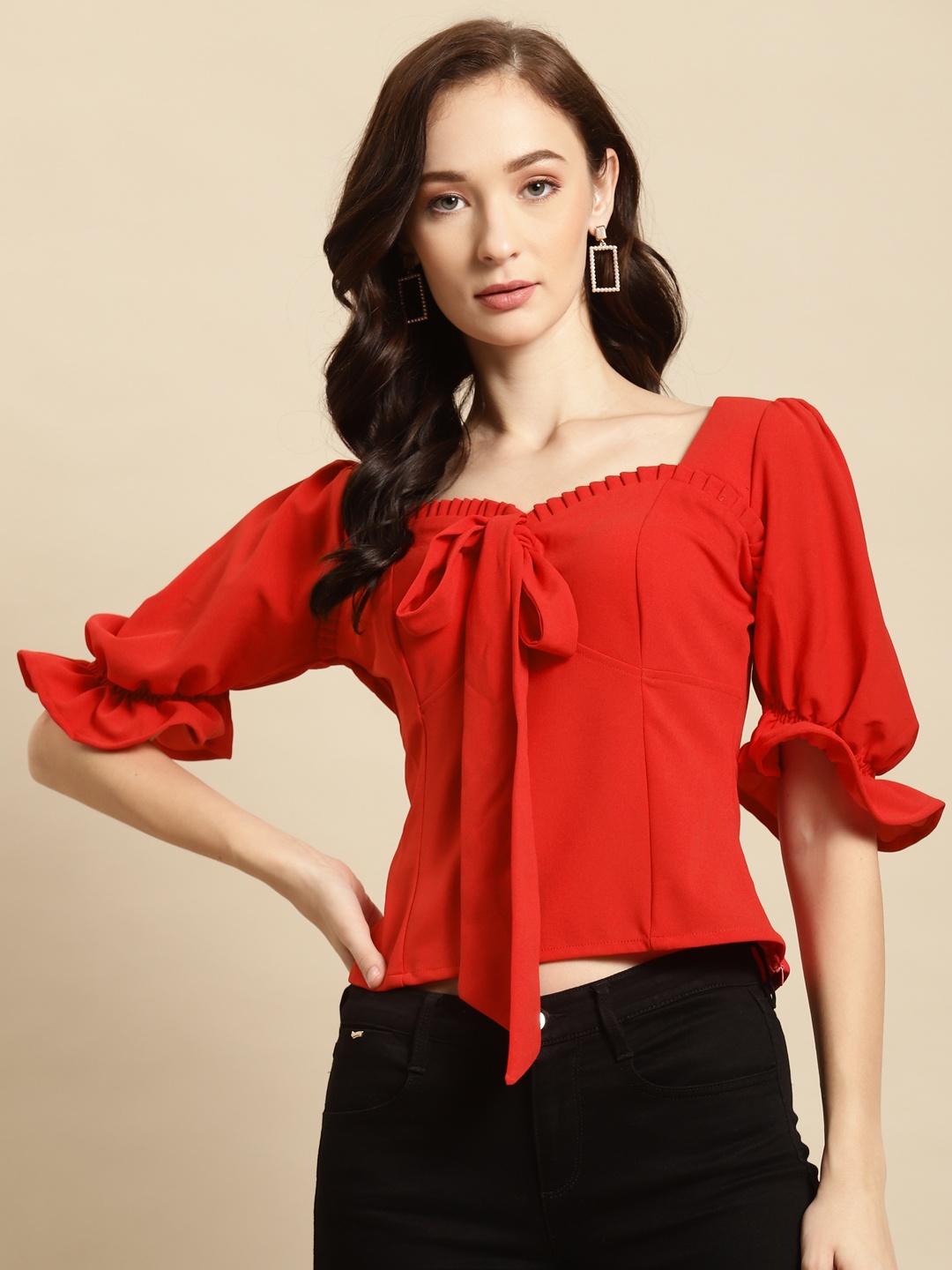 

WoowZerz Women Red Solid Sweetheart Neck Puff Sleeve Crop Top with Tie-up