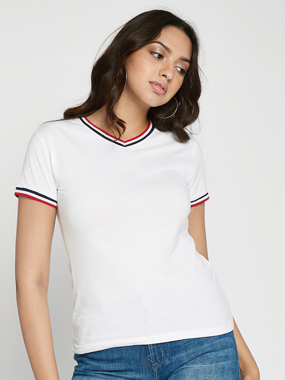 

Bewakoof Women White V-Neck Slim Fit Pure Cotton T-shirt