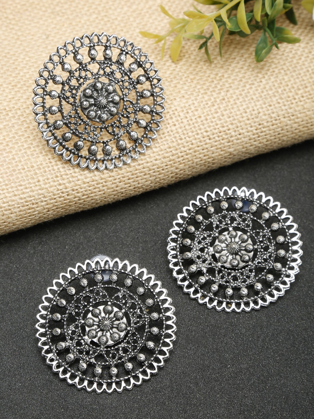 

NEUDIS Oxidised Silver-Plated Circular Jewellery Set