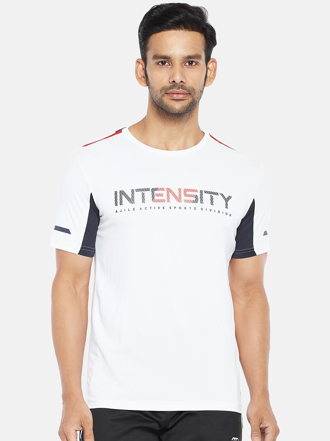 

Ajile by Pantaloons Men White Typography Printed Slim Fit T-shirt