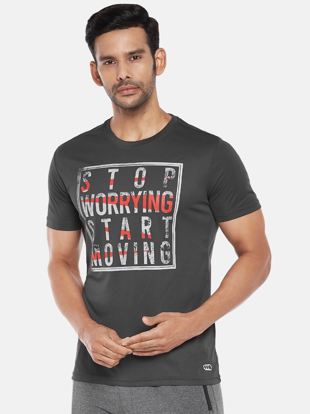 

Ajile by Pantaloons Men Grey Typography Printed Slim Fit T-shirt