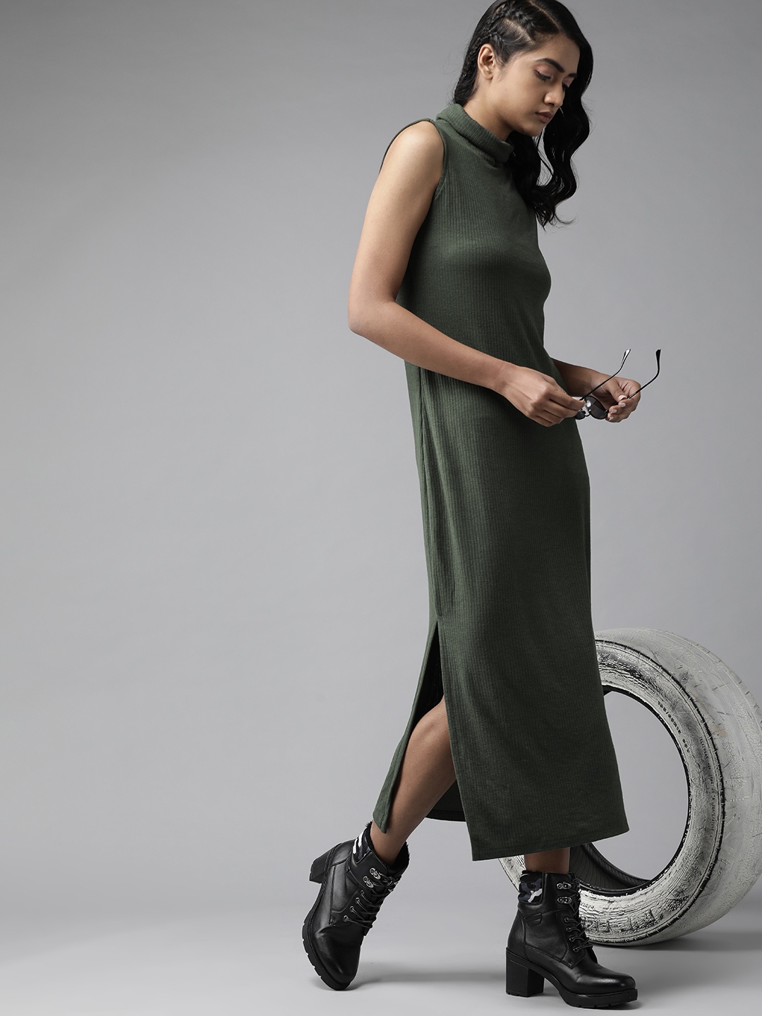 

Roadster Olive Green Ribbed Sheath Midi Dress