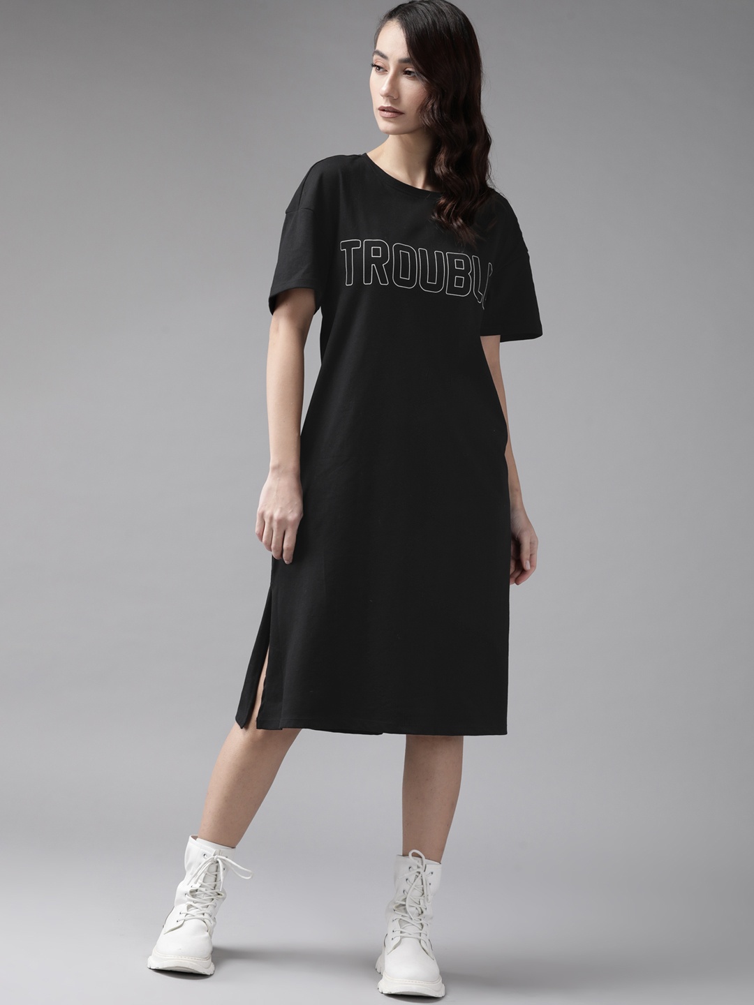 

Roadster Black Typography Printed T-shirt Midi Dress