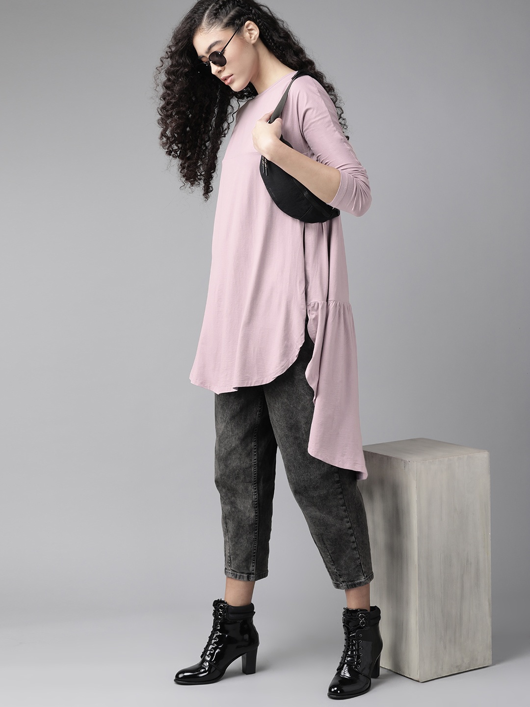 

Roadster Women Mauve Solid High-Low Longline Top