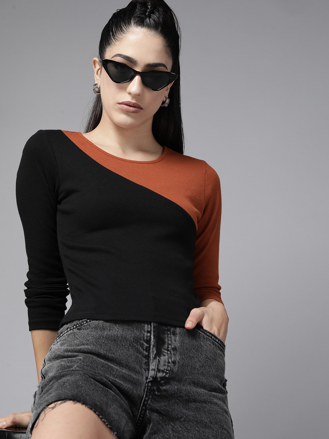 

The Roadster Lifestyle Co. Colourblocked Ribbed Fitted Top, Black