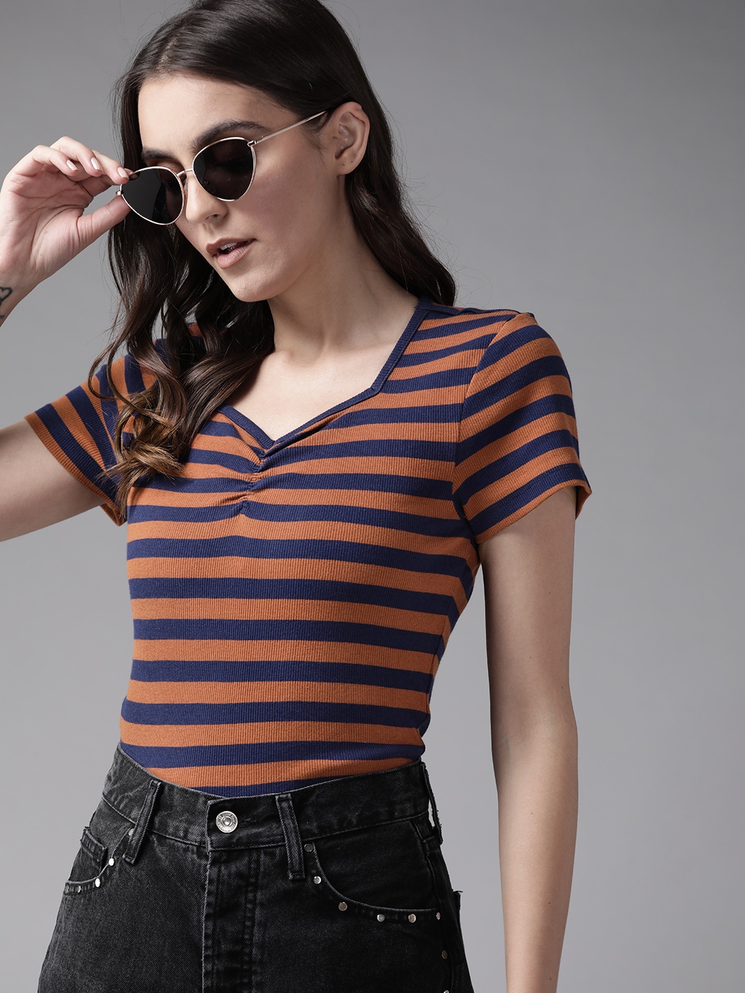 

Roadster Women Navy Blue & Rust Orange Striped Sweetheart Neck Ruched Yarn Dyed Top