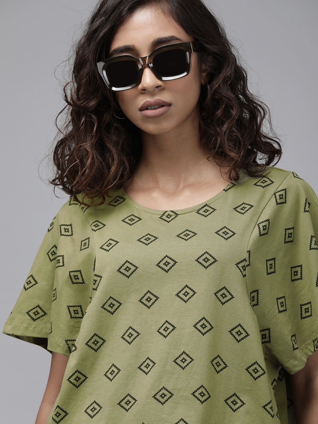 

Roadster Women Olive Green Aztec Printed Pure Cotton Boxy Crop Top