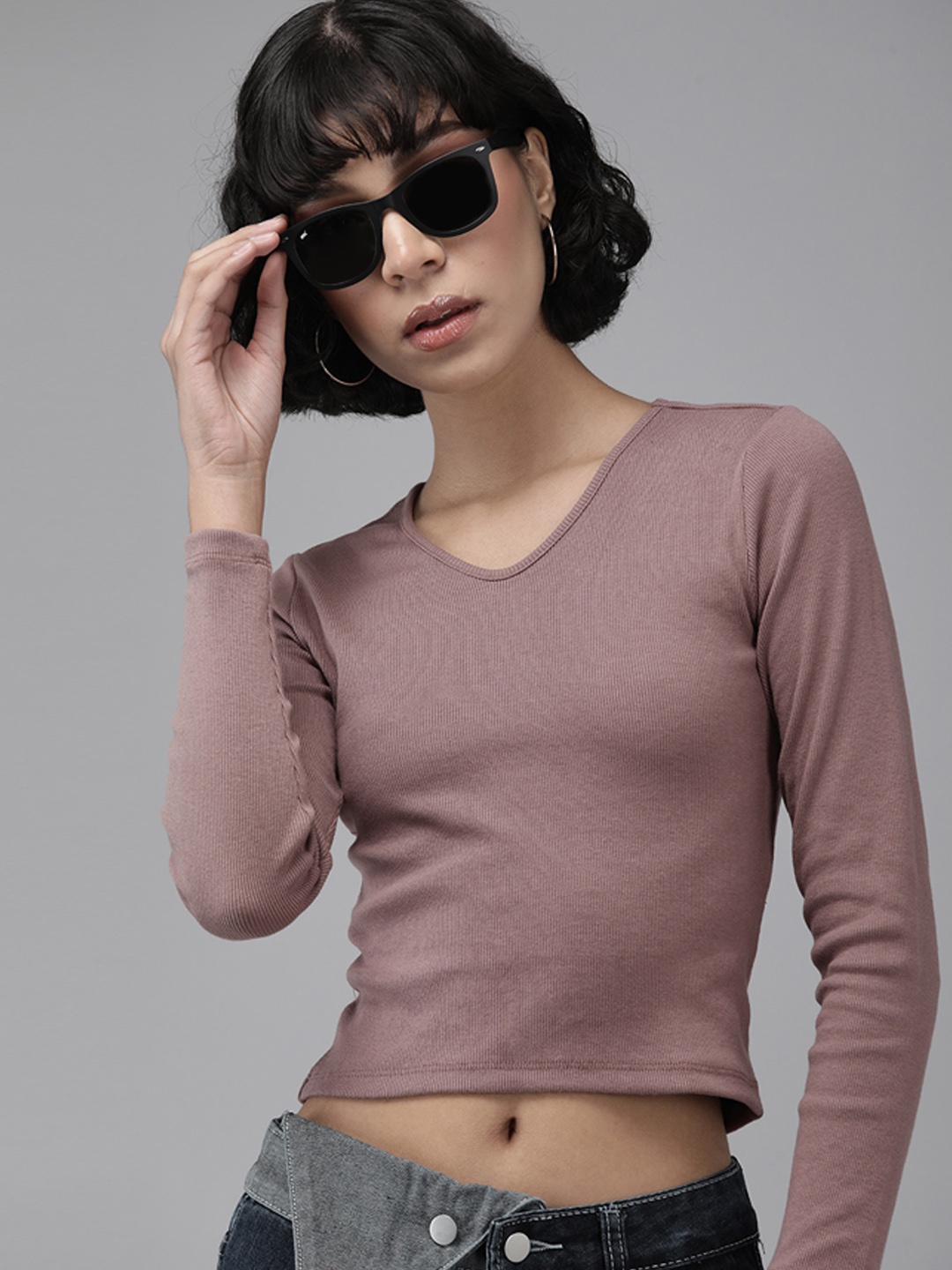 

The Roadster Lifestyle Co Women Mauve Ribbed Crop Top