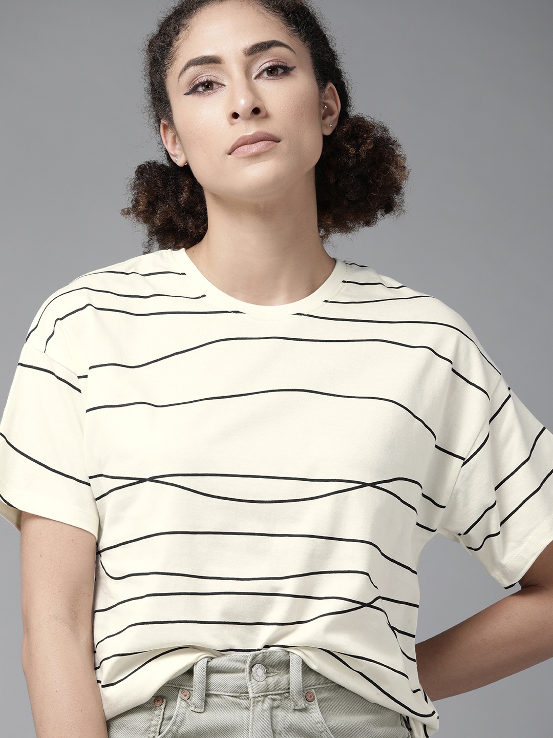 

Roadster Women Cream-Coloured & Black Pure Cotton Striped Top